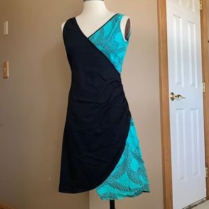 Midi length Anaurra Skunkfunk dress